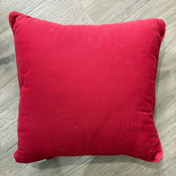 Newport Needlepoint Tapestry Throw Pillow Christmas Tree Vtg Toys Red 17”x17” - Picture 6 of 6